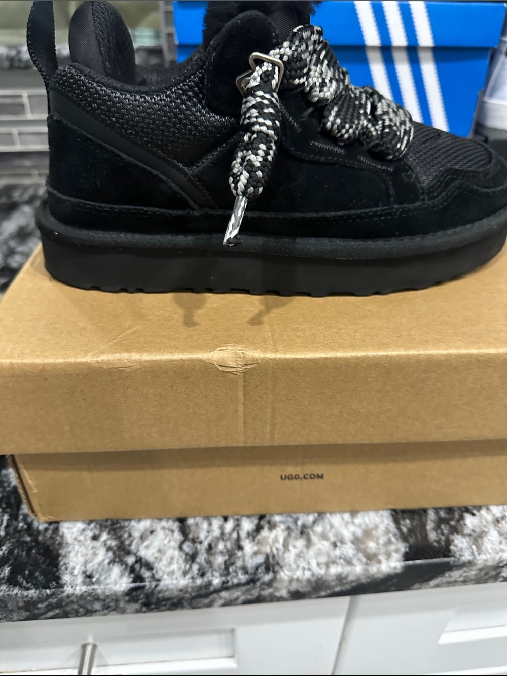 UGG Girls Black Suede Low-Top Sneaker